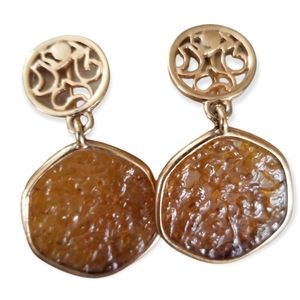 Vintage Signed Sarah Coventry 1974 Taste Of Honey Gold Tone Clip Earrings